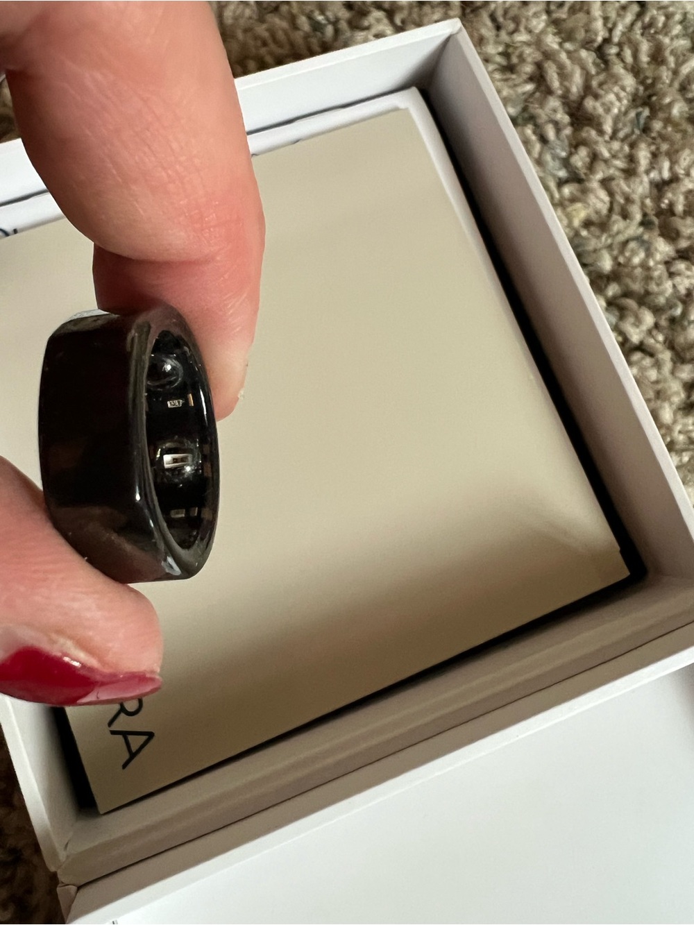 Oura Ring Sz 8 black gen 3 like new - Picture 6 of 9
